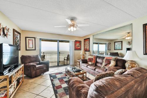 Oceanfront Windjammer Getaway