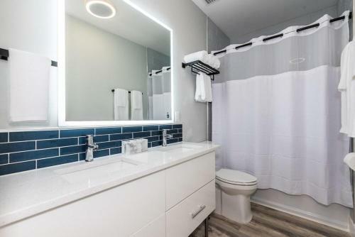 20 Hypolita - Luxury Downtown Apartment