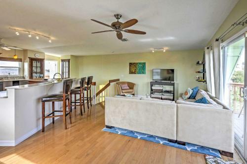 Bright St Augustine Home - Walk To Crescent Beach