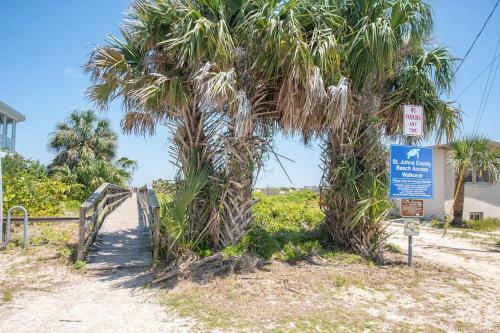 Bright, New Beach House -- 2 Blocks To Beach!