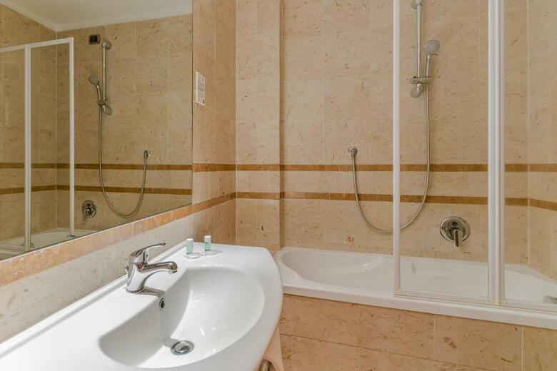 B&B Hotel Pisa Airport