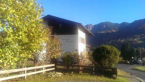 Hostal Pension Karolin