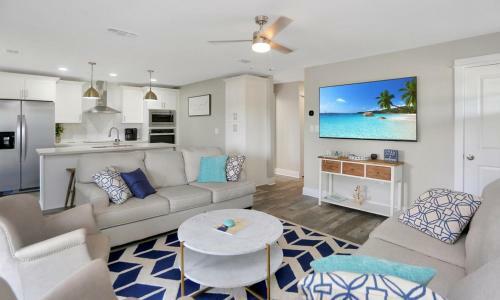 Anchored Inn By Pristine Properties