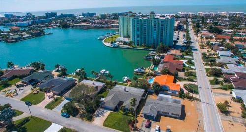 Waterfront St Pete Beach Retreat With Pool And Dock!