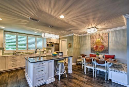 St Pete Beach Home With Pool-near Pass-a-grille