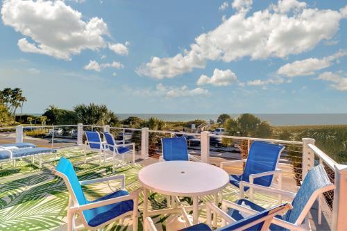 Sunset Beach Home With Pool & Gulf-view Rooftop Deck Home