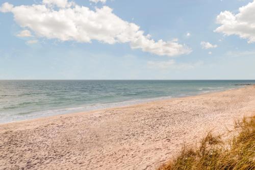 Sunset Beach Home With Pool & Gulf-view Rooftop Deck Home