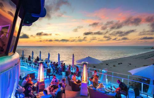 Hotel Bellwether Beach Resort