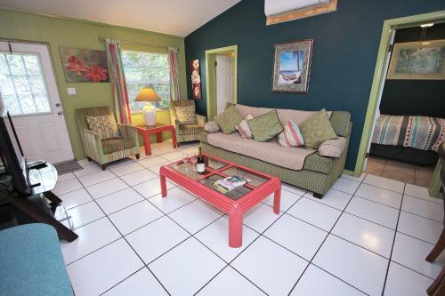 Apartamento Affordable Beach Condos -two Bed Condo With Full Kitchen Condo