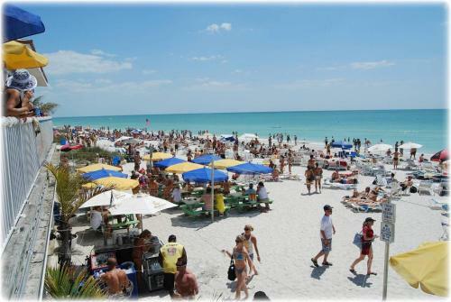 Affordable Beach Condos -three Bed 3 Bath House Home