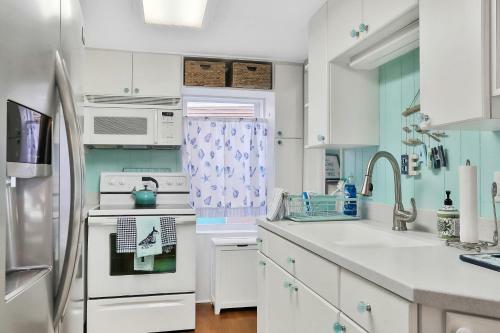 Sol Mate Beach Cottage