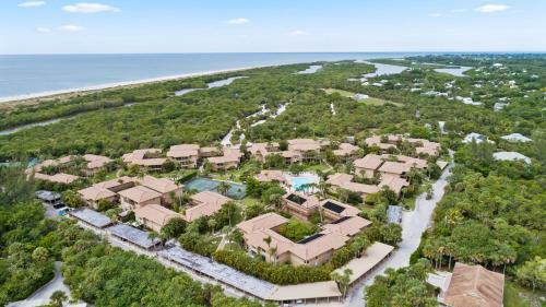 Blind Pass Condo F204 On Beautiful Sanibel Island