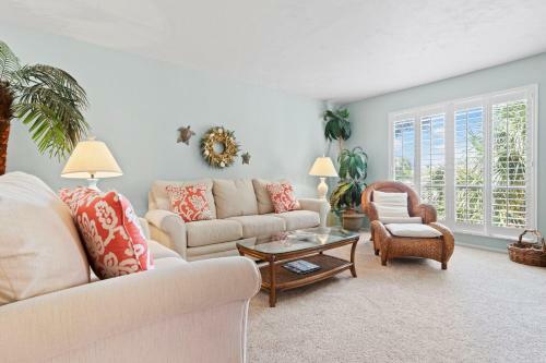 Blind Pass Condo C207 On Beautiful Sanibel Island