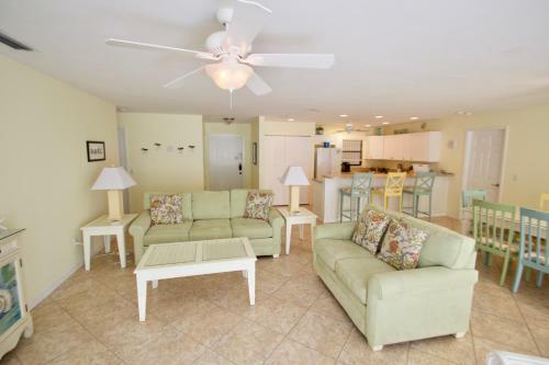 Enjoy Shelling & Sunsets At Condo On Quiet West End - Blind Pass E106