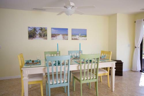 Enjoy Shelling & Sunsets At Condo On Quiet West End - Blind Pass E106