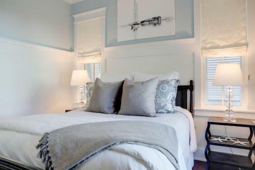 Our Happy Place - 50 Venice Circle By Dune Vacation Rentals