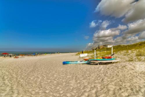 Beachside Villas #812