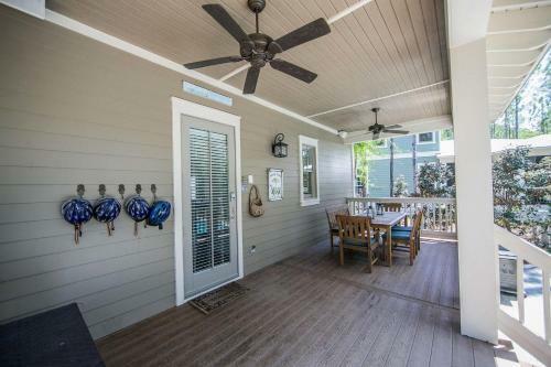 Watercolor By Dune Vacation Rentals - Forest District