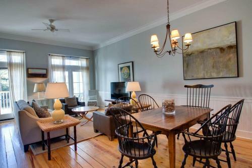 Watercolor By Dune Vacation Rentals - Beach District