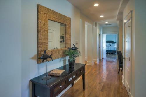 592 Western Lake Drive