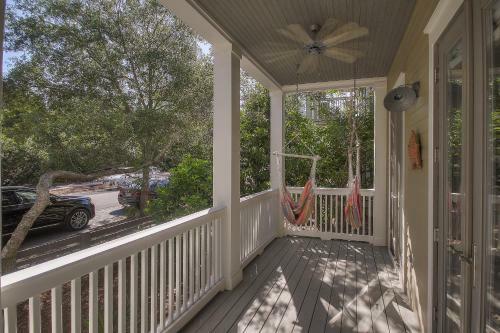 592 Western Lake Drive
