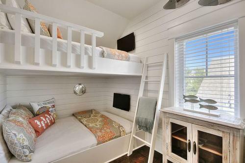 Driftwood By Bliss Beach Rentals