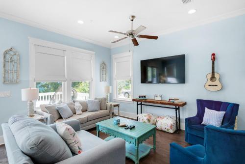 The Bluebird Beach House By Realjoy Vacations