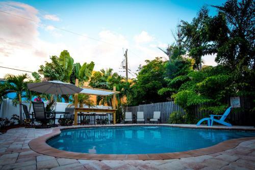 342b Canal Rd - Siesta Key Village Condo