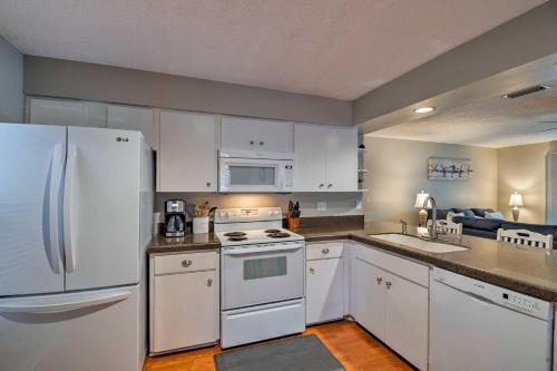 Home With Heated Pool - 2 Miles To Siesta Key Beach!