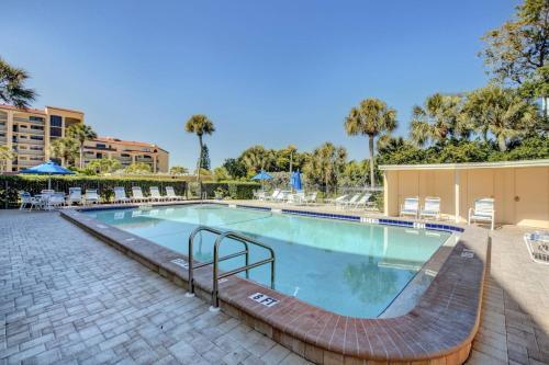 Bay Tree Beach Side