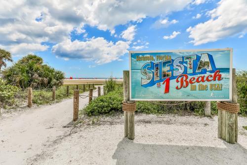 2 Bed 2 Bath Apartment In Siesta Key