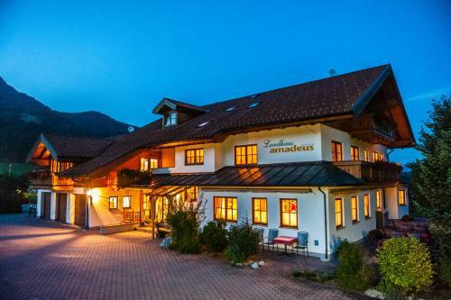 Hostal Resort Amadeus-landhaus Amadeus