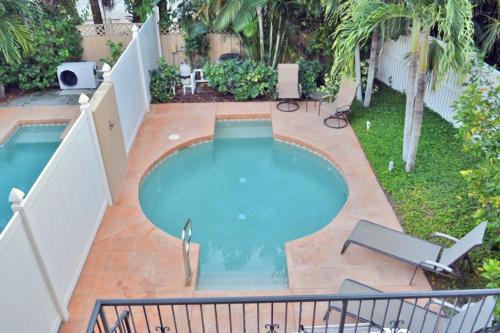 Siesta Avenida Townhome 5208