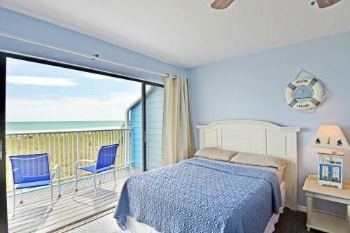 Beach Front And Walking Distance To Village