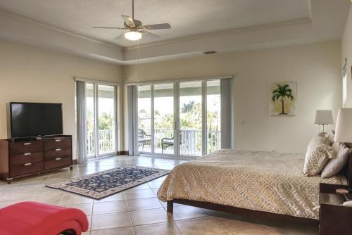 Luxury Gulf Beach Living - Cor?nas Gris