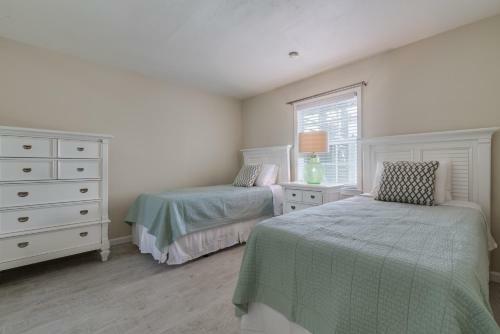 Buttonwood Cottage