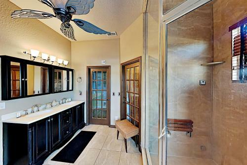 Waterfront Wonder - Pool, Dock & Outdoor Kitchen Home