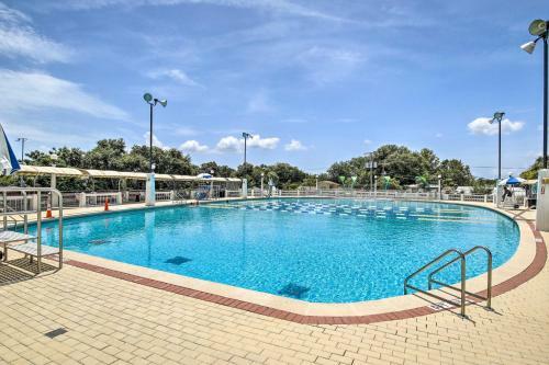 Updated Ybor City Home With Yard Walk To Pool!