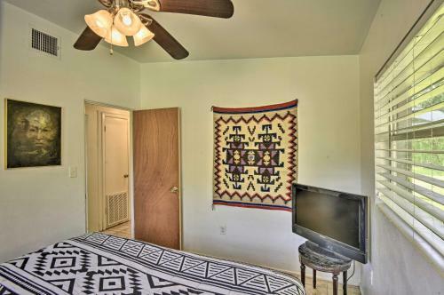 Pet-friendly Hideaway Golf, Swim, Explore!