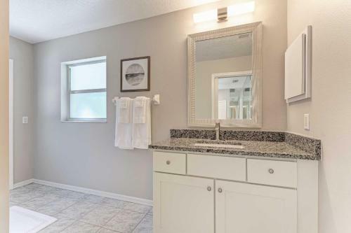 Modern Venice Home With Pool 4 Mi To The Beach