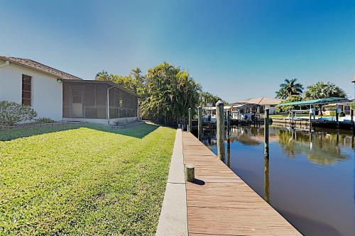 New Listing! Waterfront Haven With Private Hot Tub Home