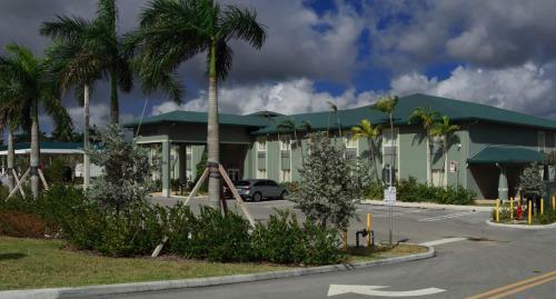 Hotel Pioneer Inn