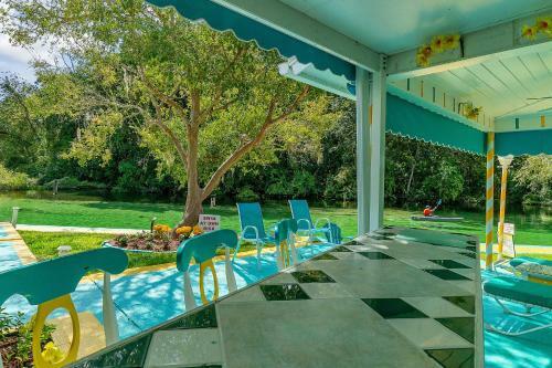 Pams Mermaid House With Riverfront Yard And Lanai!