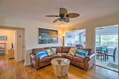 West Palm Beach Home With Yard -2 Mi To Beach!