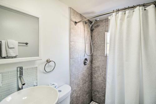 Updated Historic Home 2 Mi From Palm Beach!