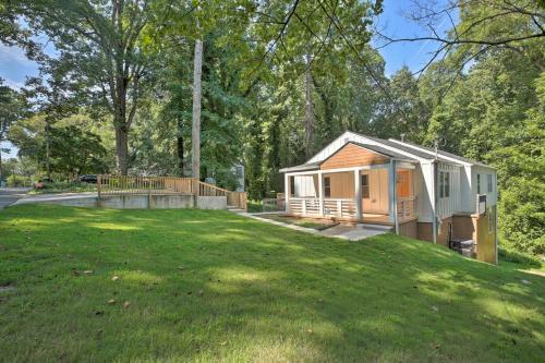 Hip And Spacious Home 5 Miles To Dtwn Atlanta!