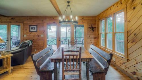Blue Chase Lodge By Escape To Blue Ridge