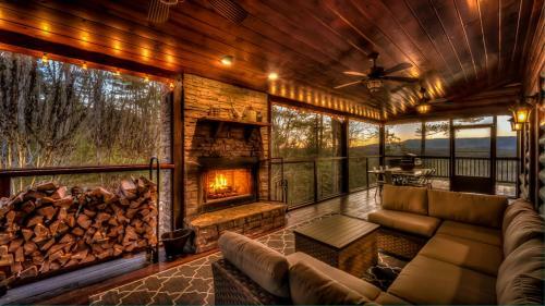 Unforgettable By Escape To Blue Ridge