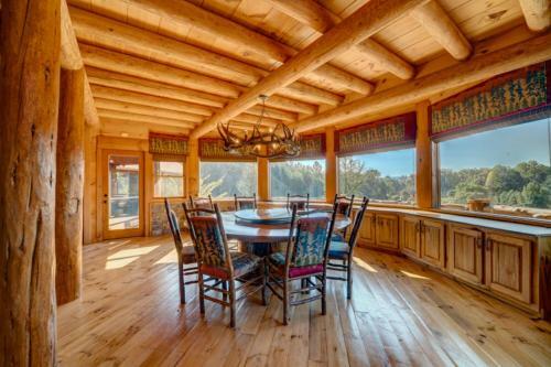 Lonesome Dove By Escape To Blue Ridge