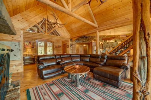Lonesome Dove By Escape To Blue Ridge